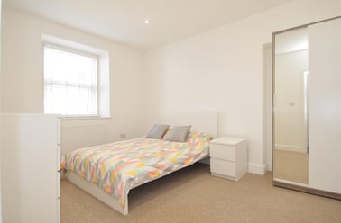 Addison Road, Flat 5, North Hill, Plymouth - Image 3